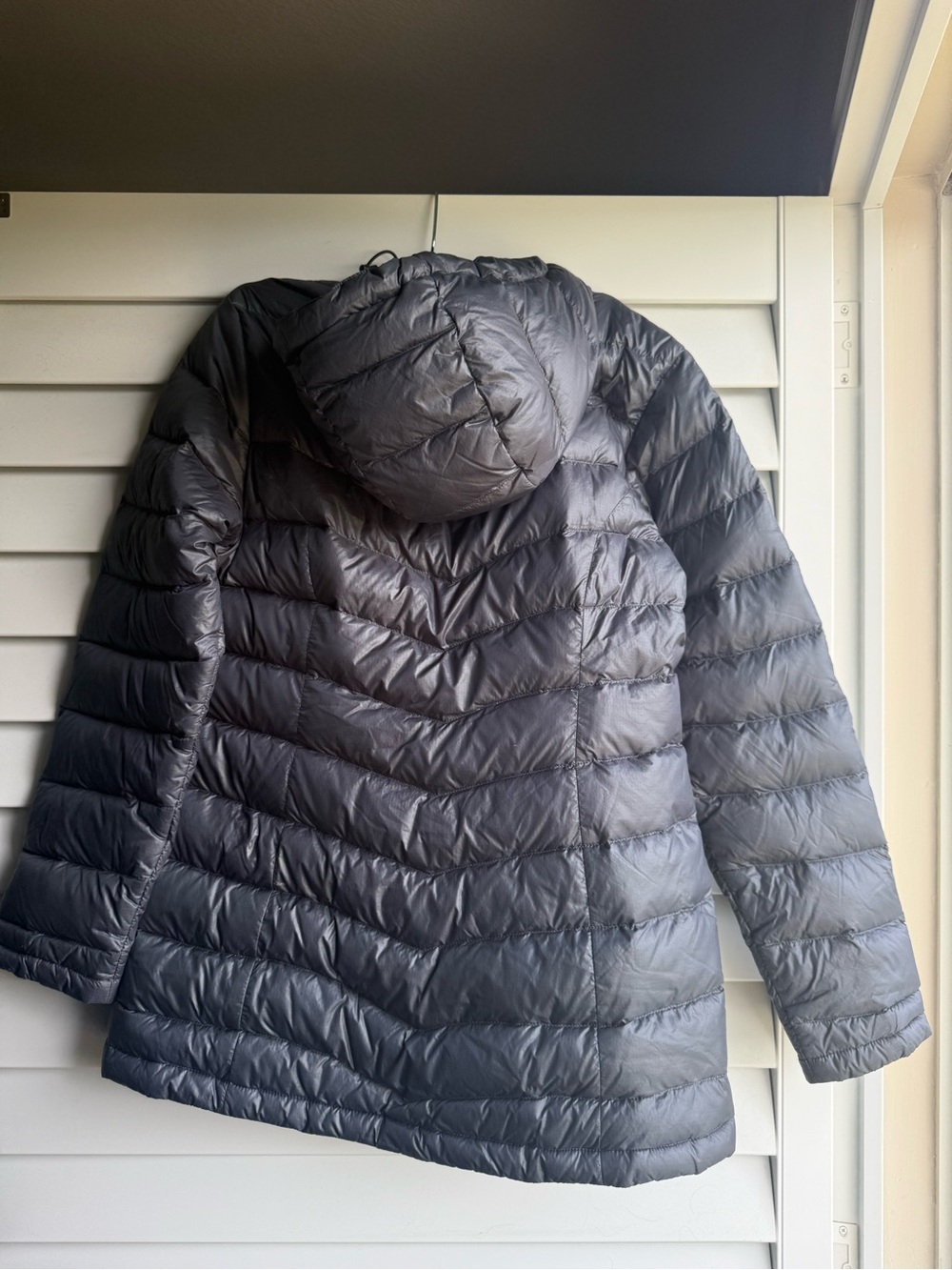 The North Face Navy Jacket - Picture 3 of 7